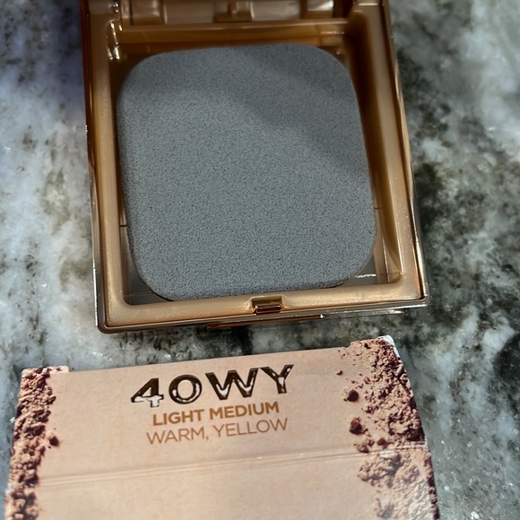 NIB - URBAN DECAY - STAY NAKED The Fix 16 Hr Powder Foundation - 40 WY LIGHT MED - Picture 9 of 15